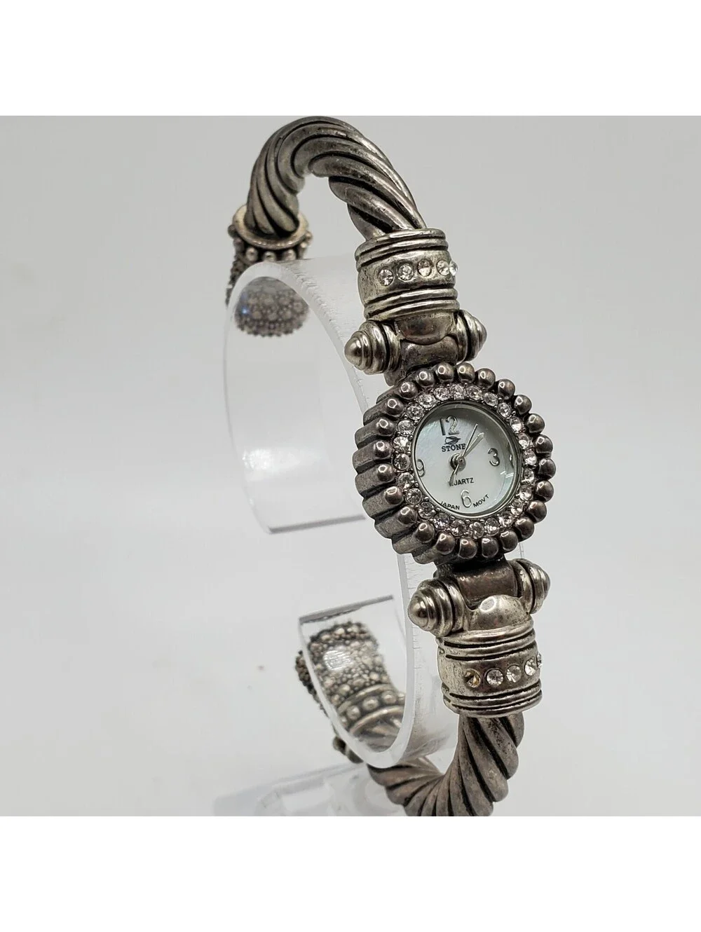 Stone Rhinestone Gem Quartz Watch Womens 22mm Silver Tone New Battery